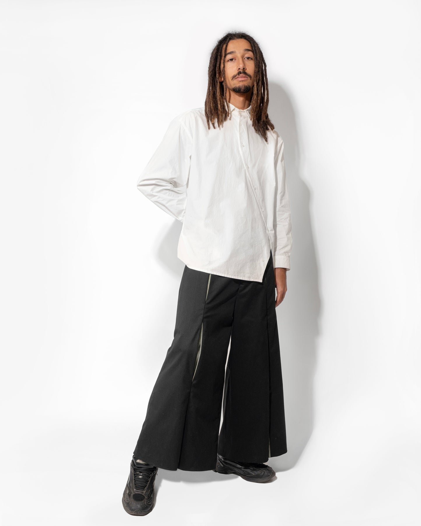 COSMO BUTTON UP IN LILY WHITE