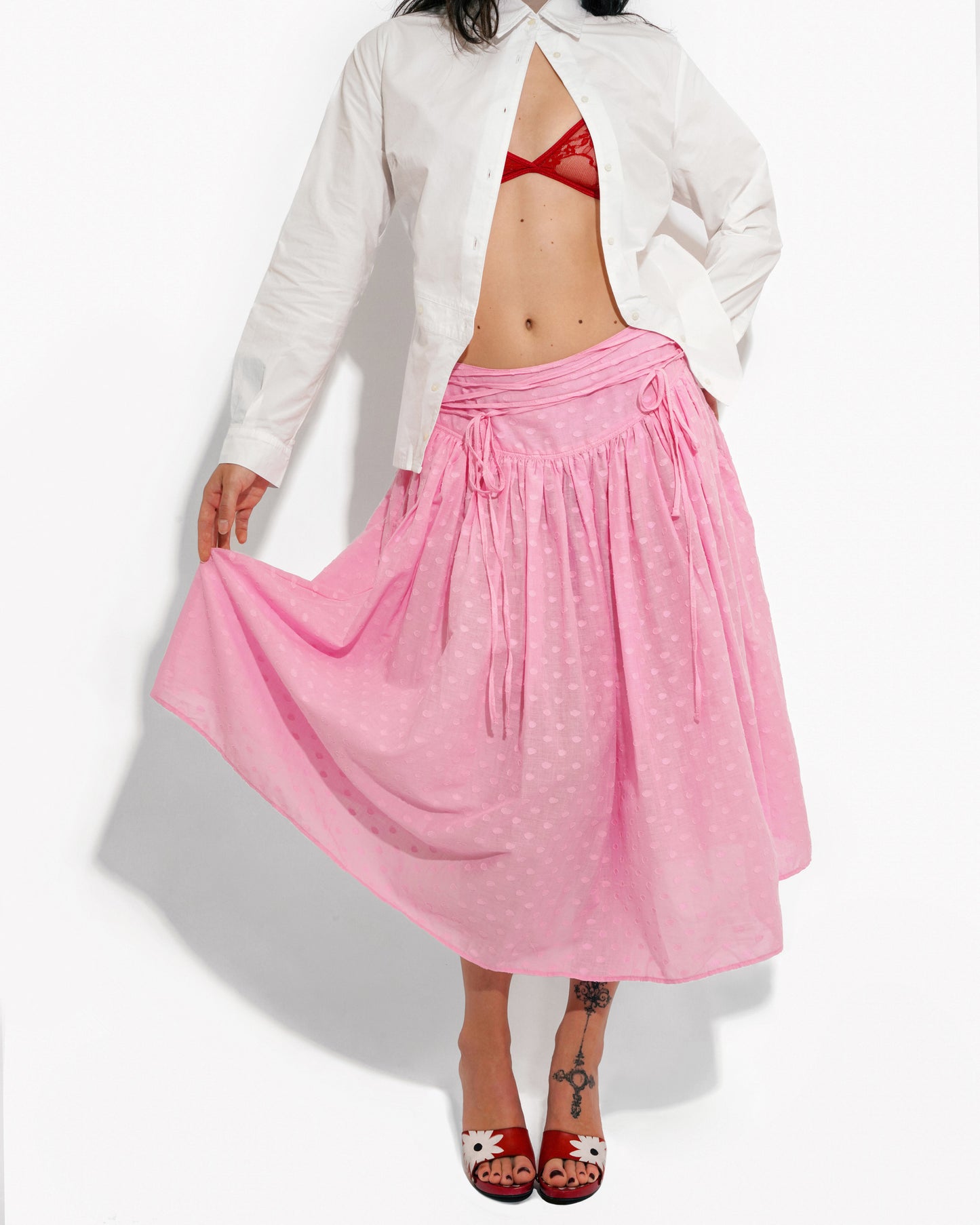 TWISTING VINES SKIRT IN PEONY DOT