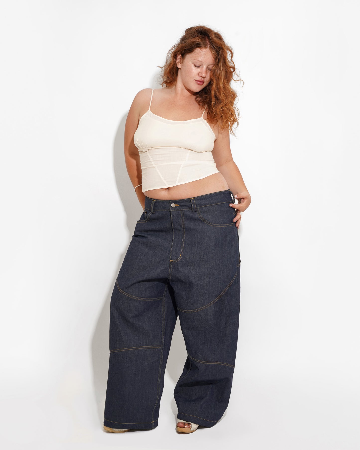 LEO JEANS