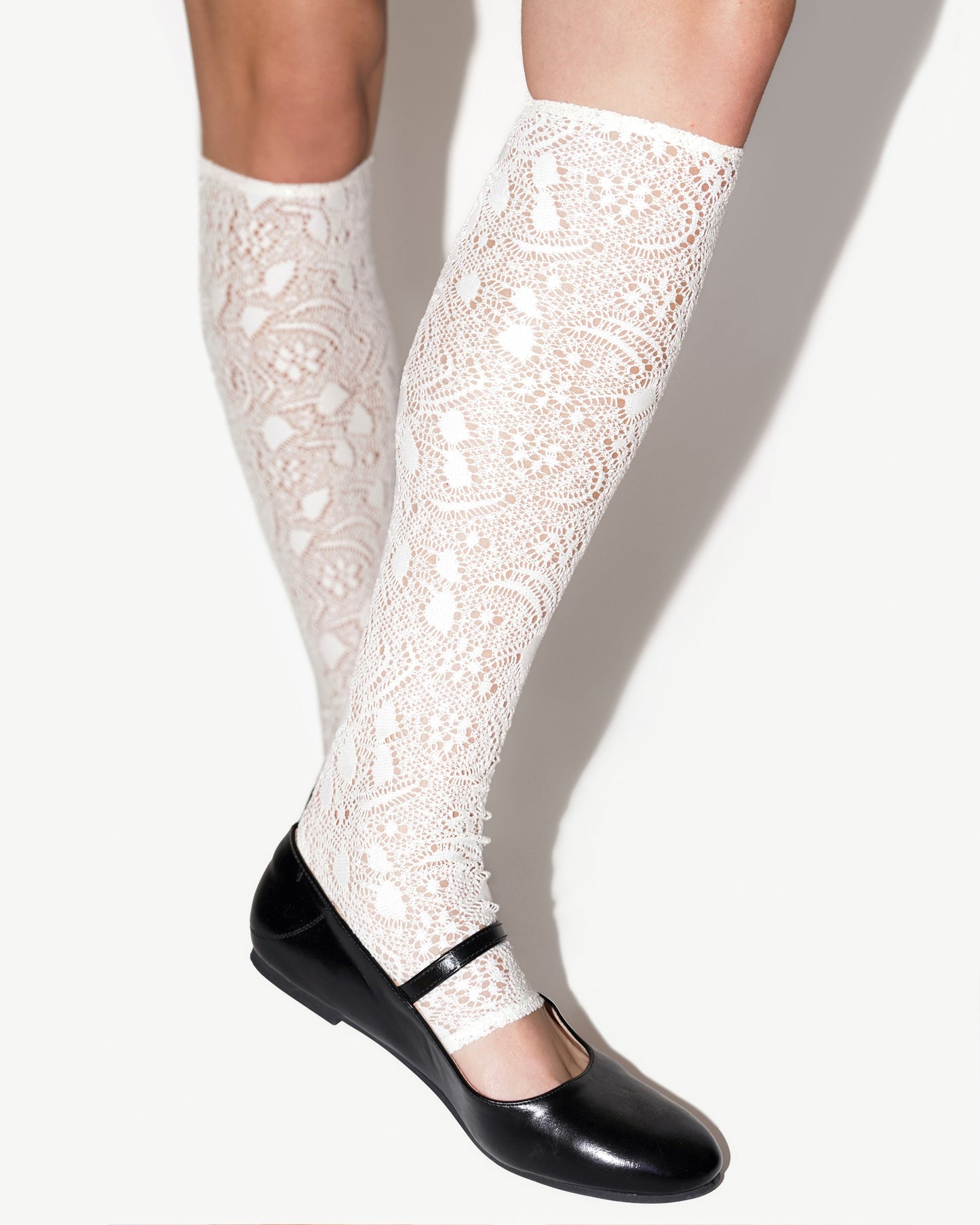 LACE SOCKS