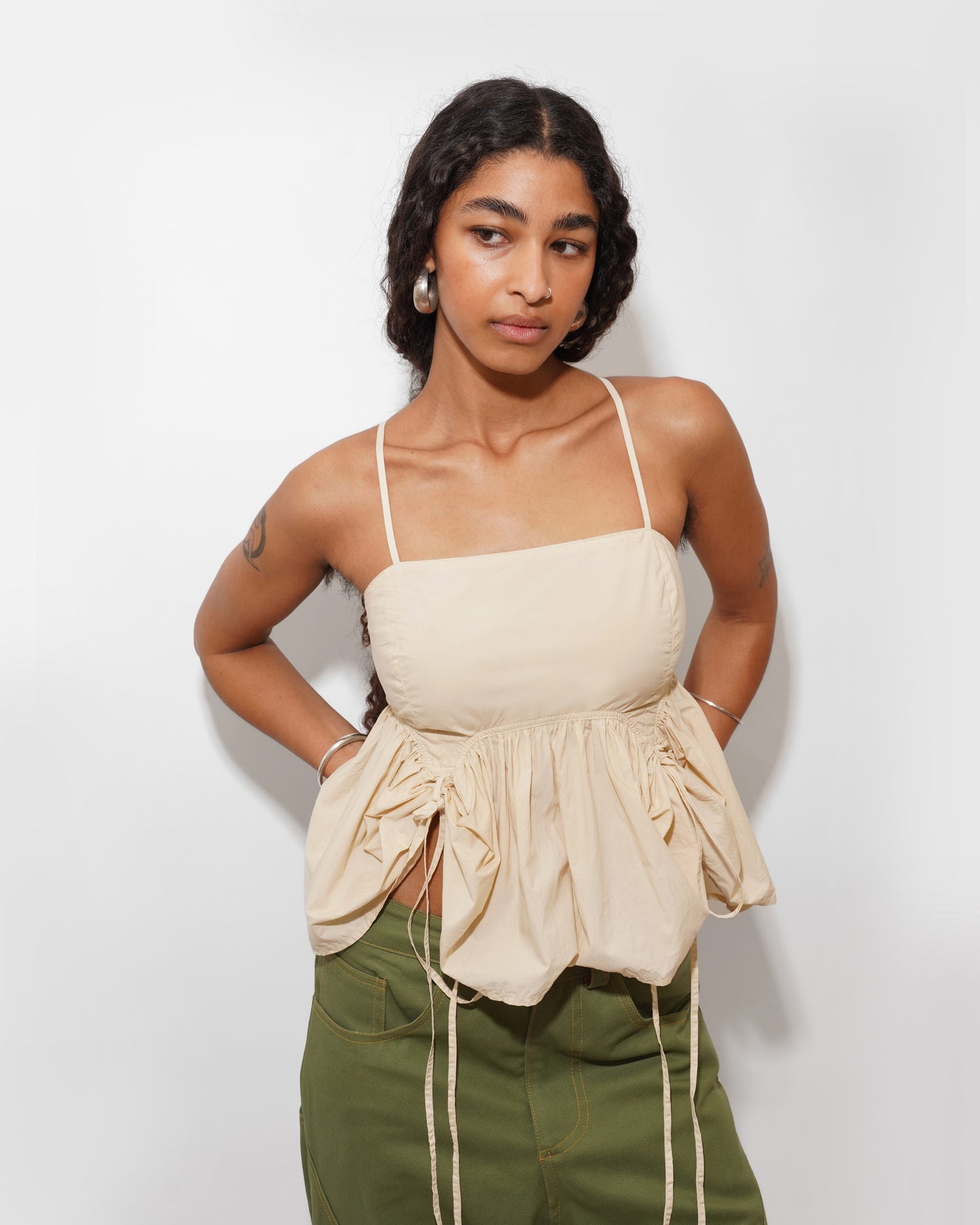 BUTTERFLY BLOUSE IN COFFEE