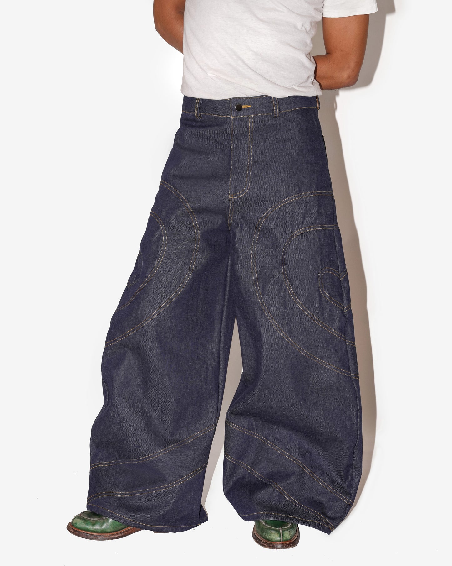 ZIGGURAT JEANS