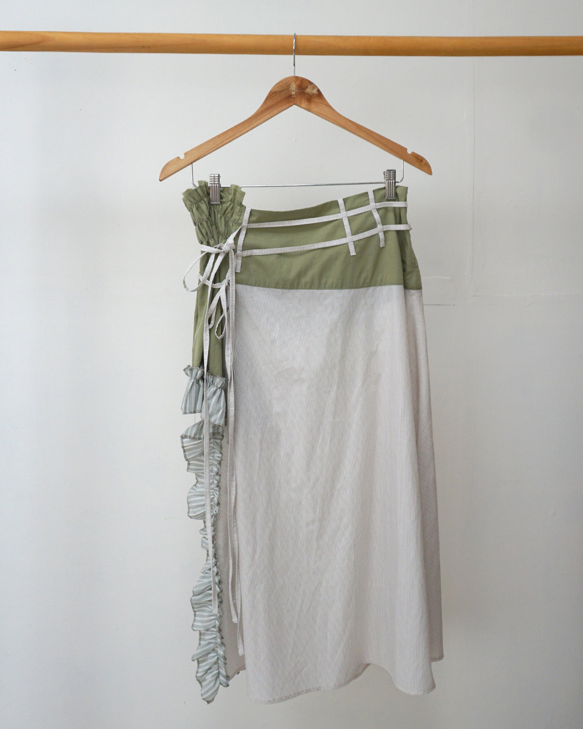 MOLLY SKIRT - MEDIUM