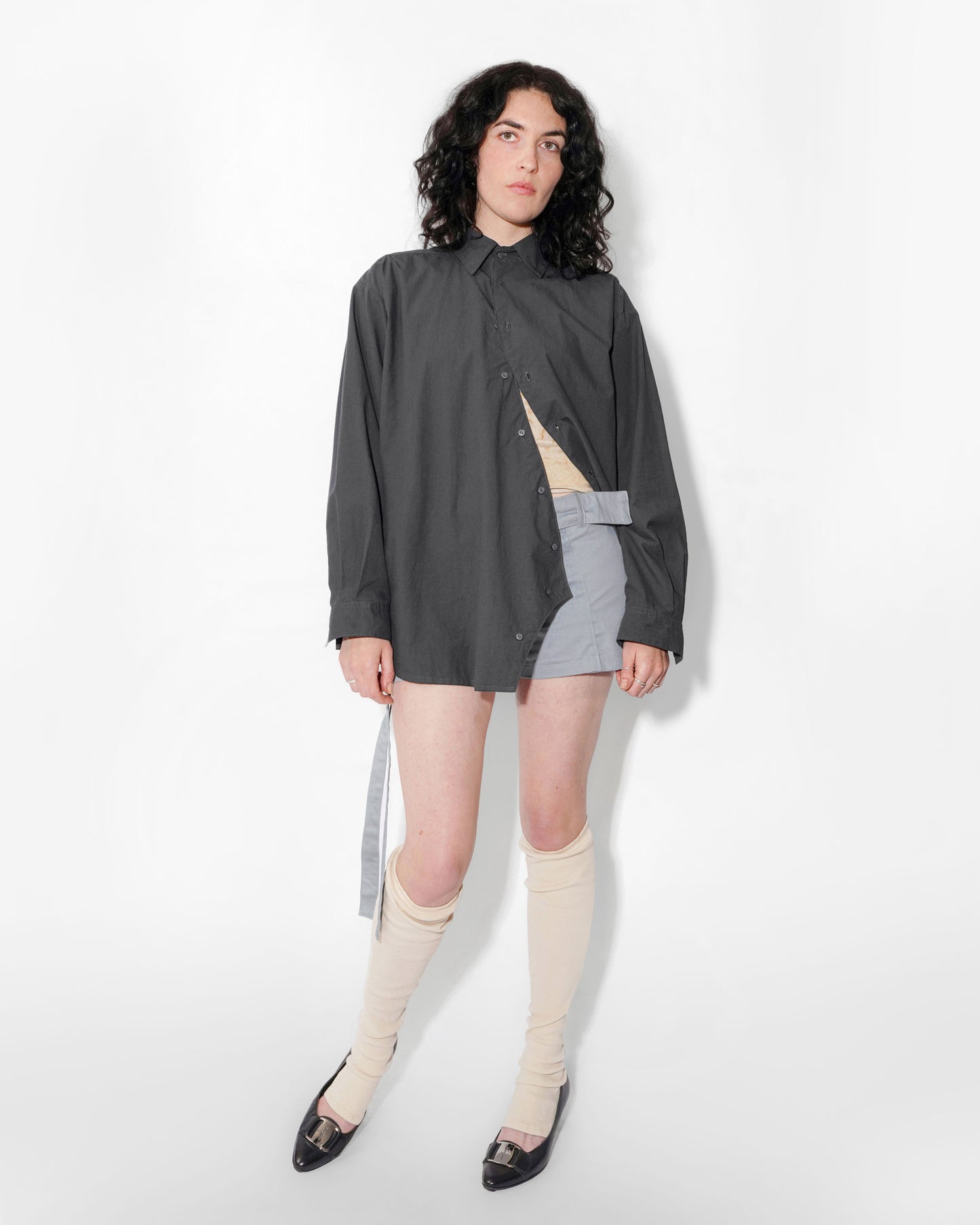COSMO BUTTON UP IN CHARCOAL