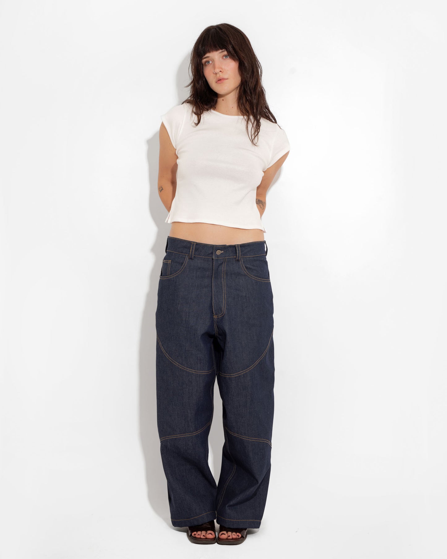 LEO JEANS