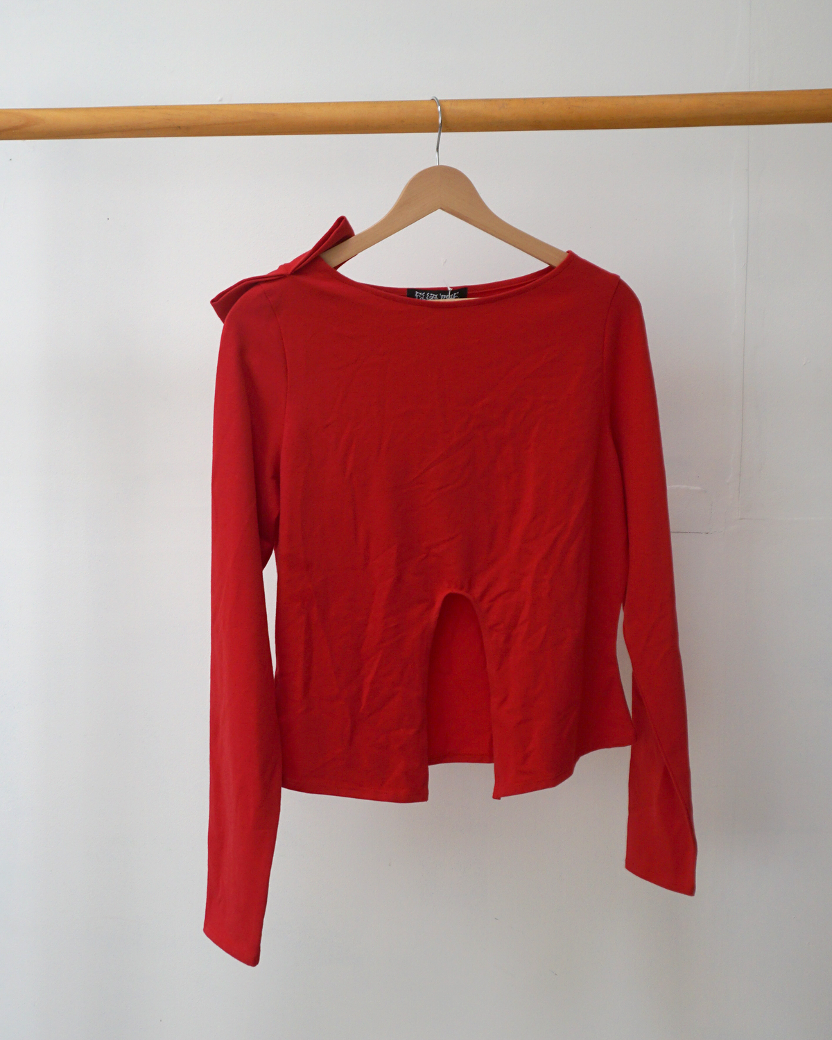 SHOULDER KISS TOP - XL