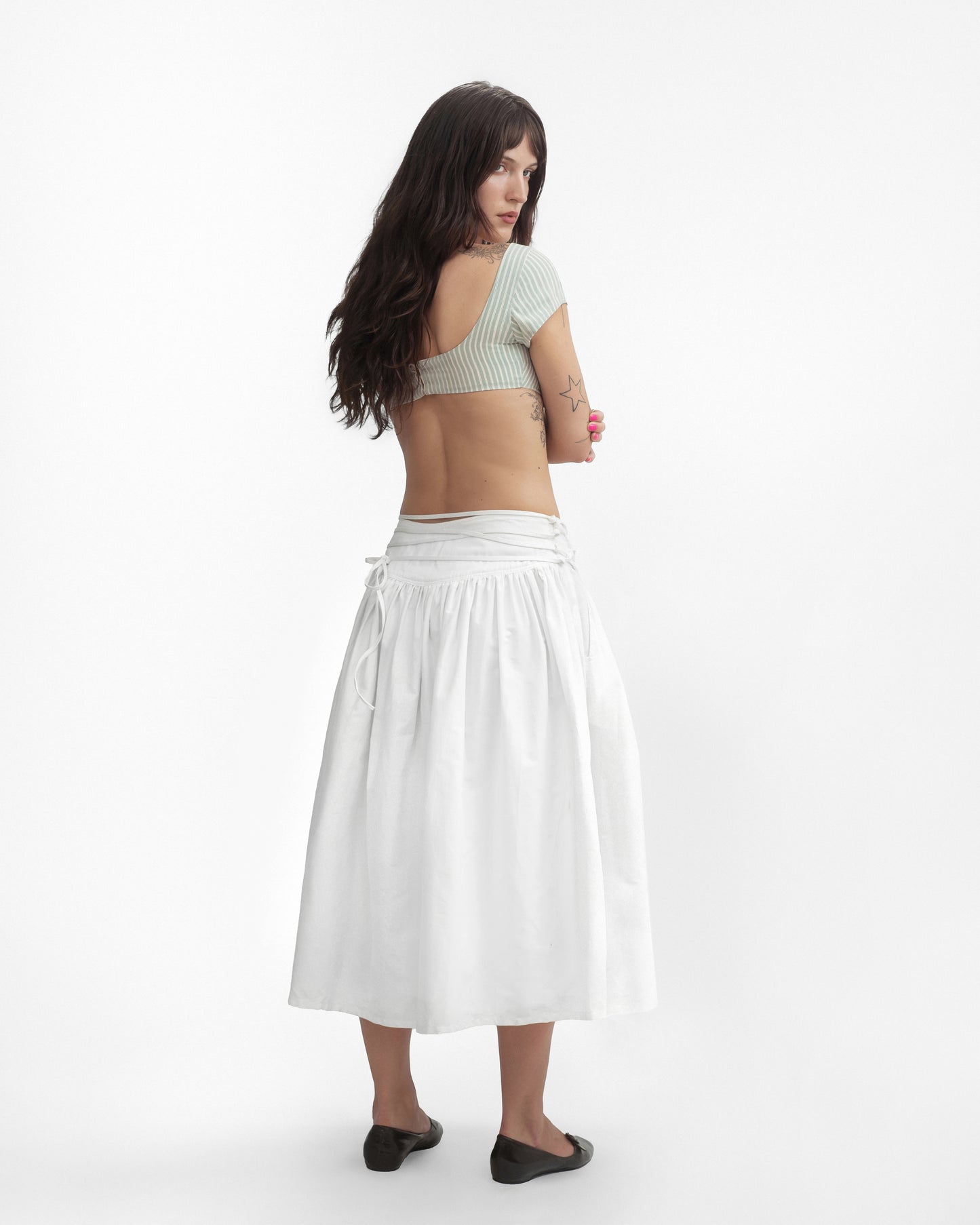 TWISTING VINES SKIRT IN LILY WHITE