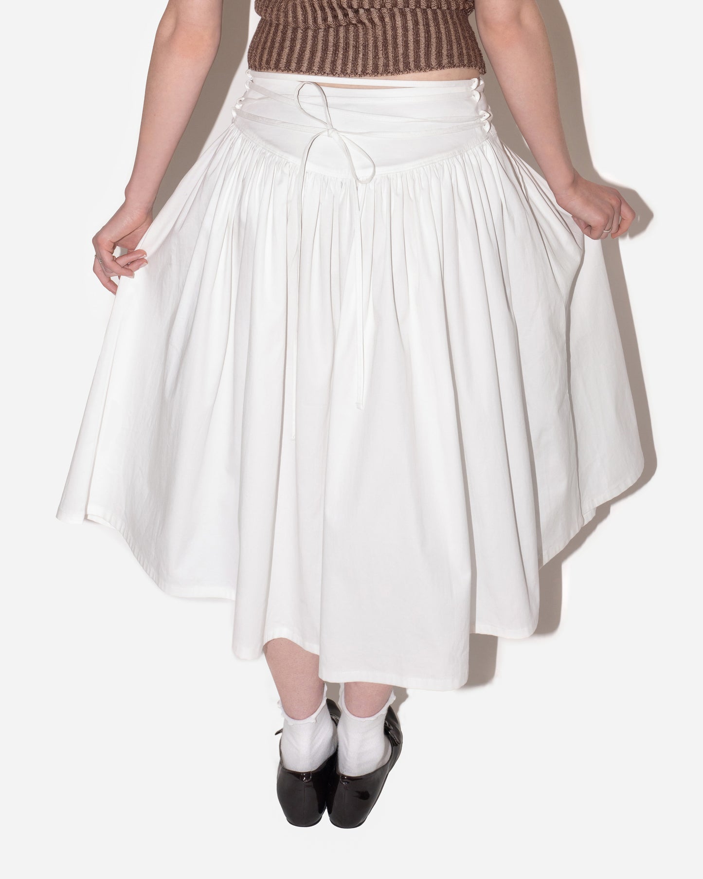 TWISTING VINES SKIRT IN LILY WHITE