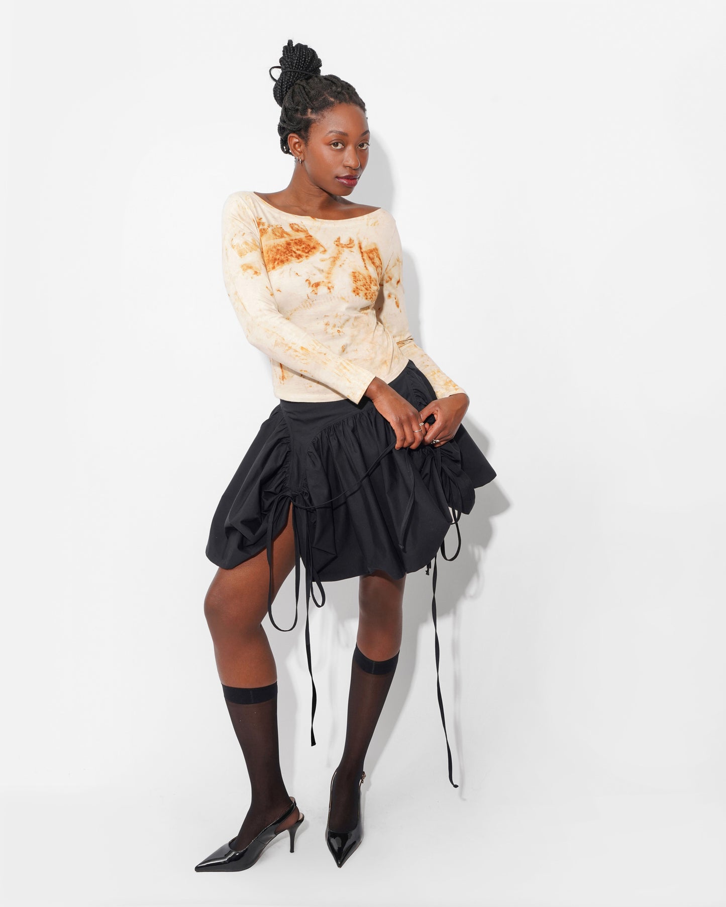 BUTTERFLY SKIRT IN CHARCOAL