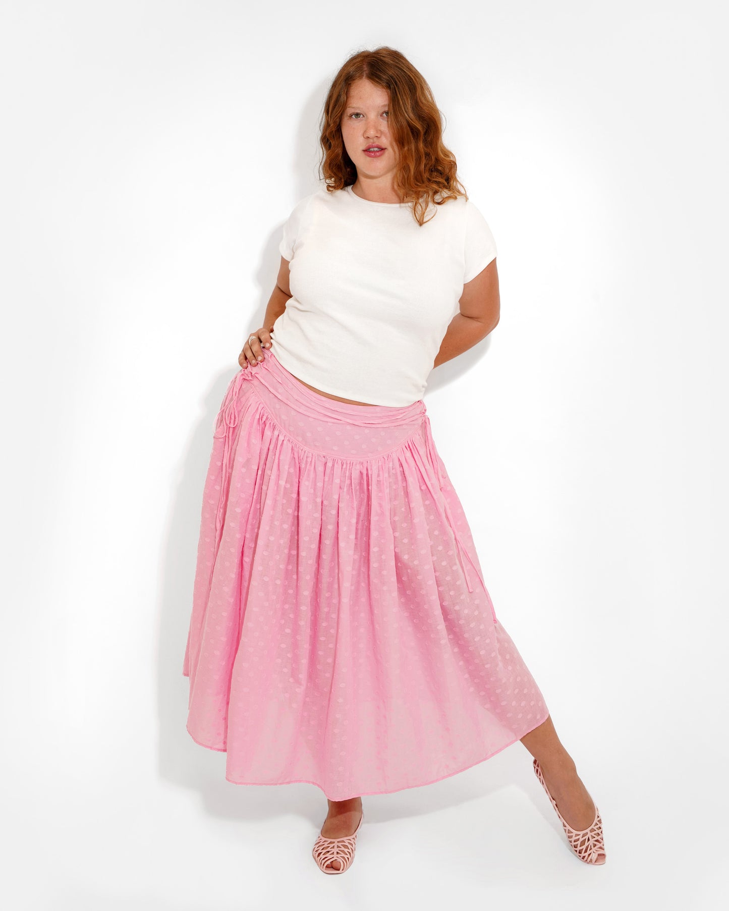 TWISTING VINES SKIRT IN PEONY DOT