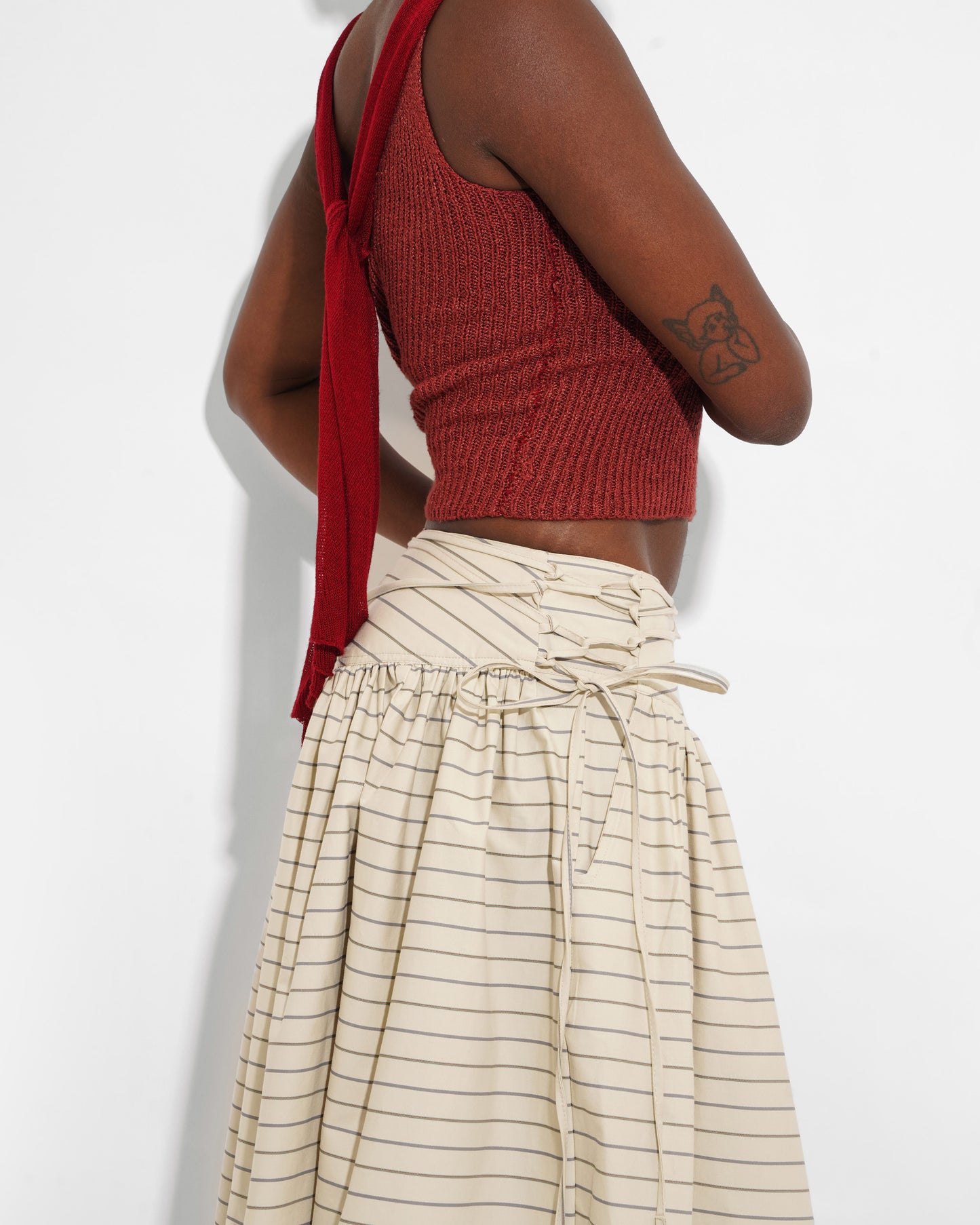 TWISTING VINES SKIRT IN FIG BRANCH