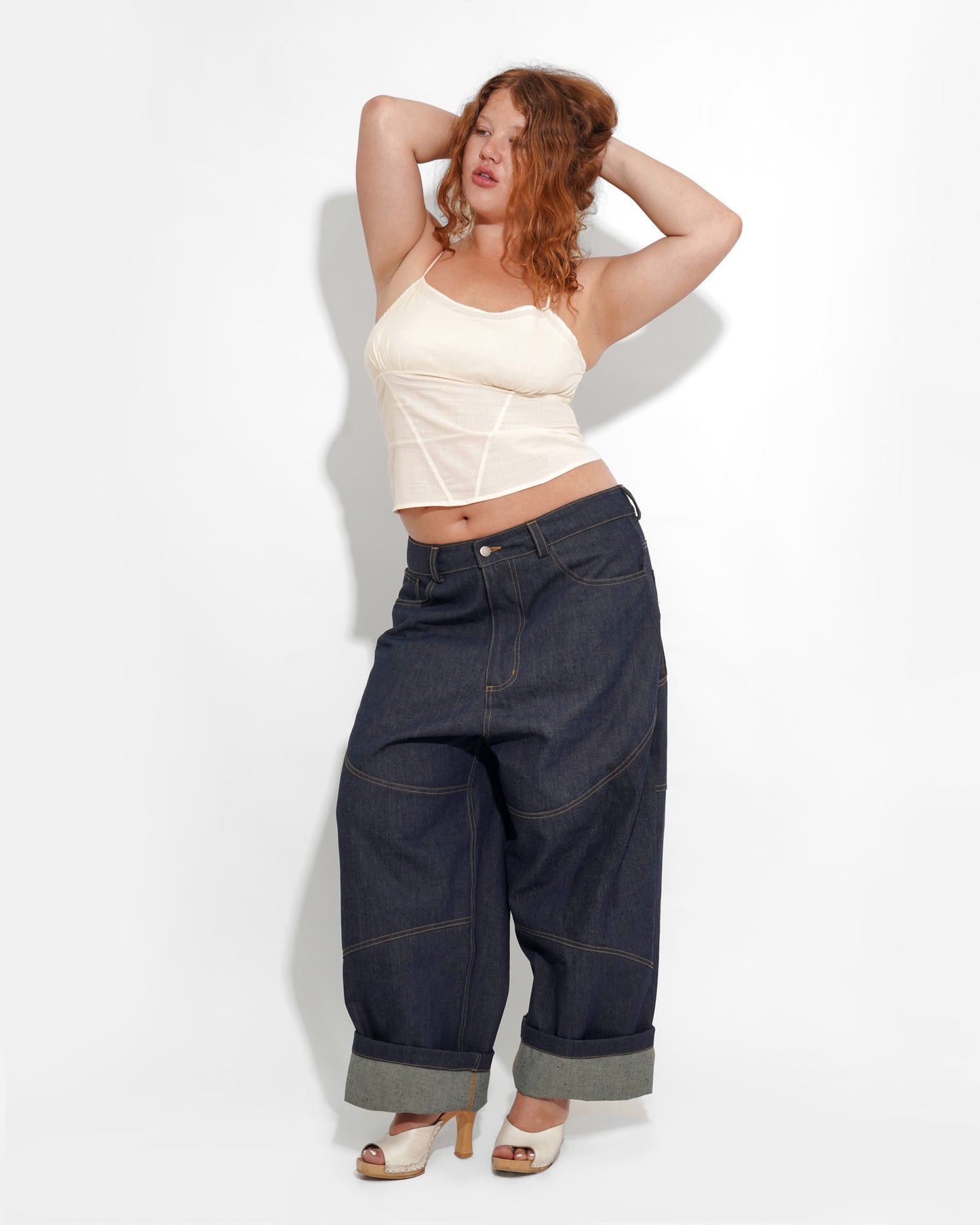 LEO JEANS