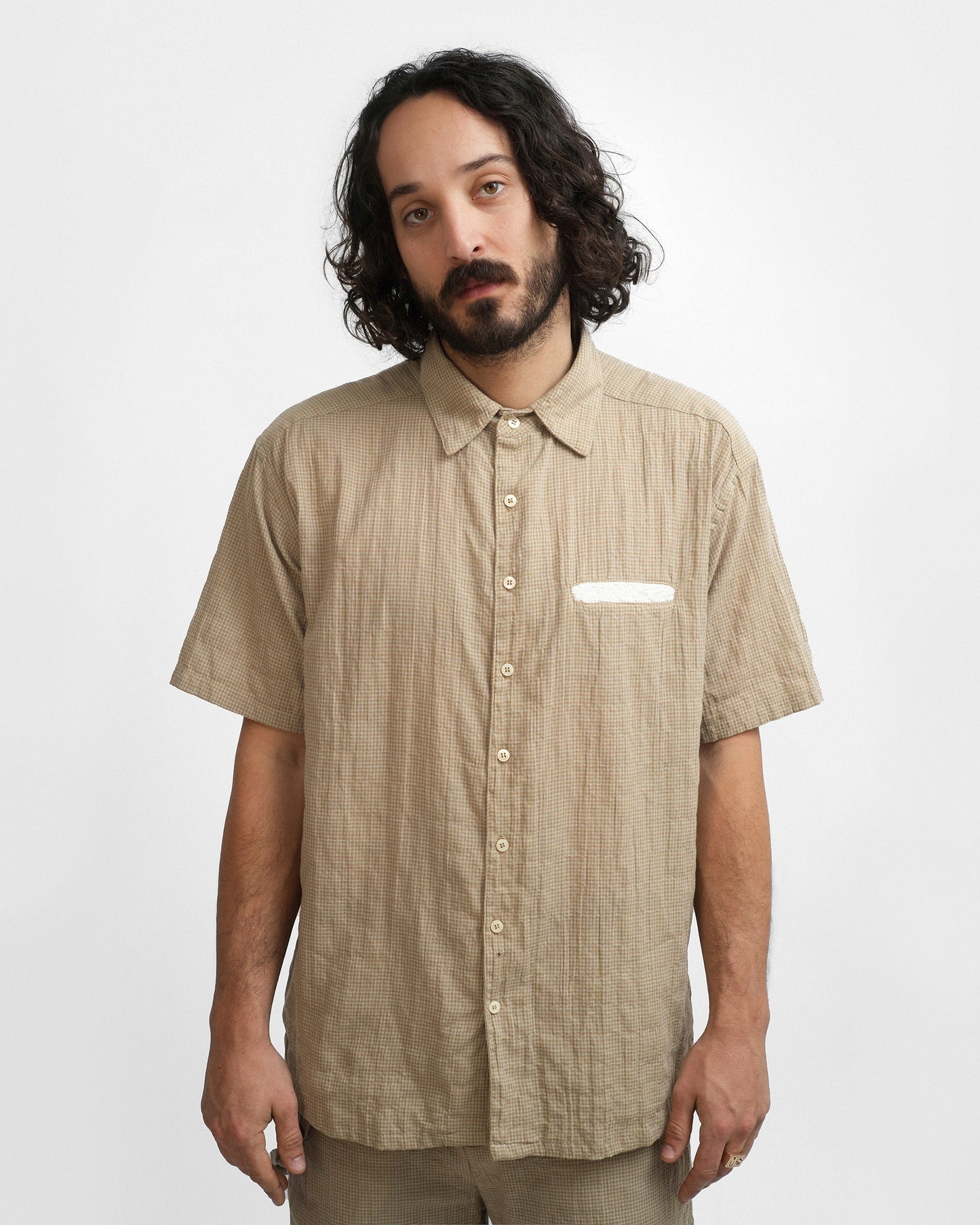 LUCKY BUTTON UP