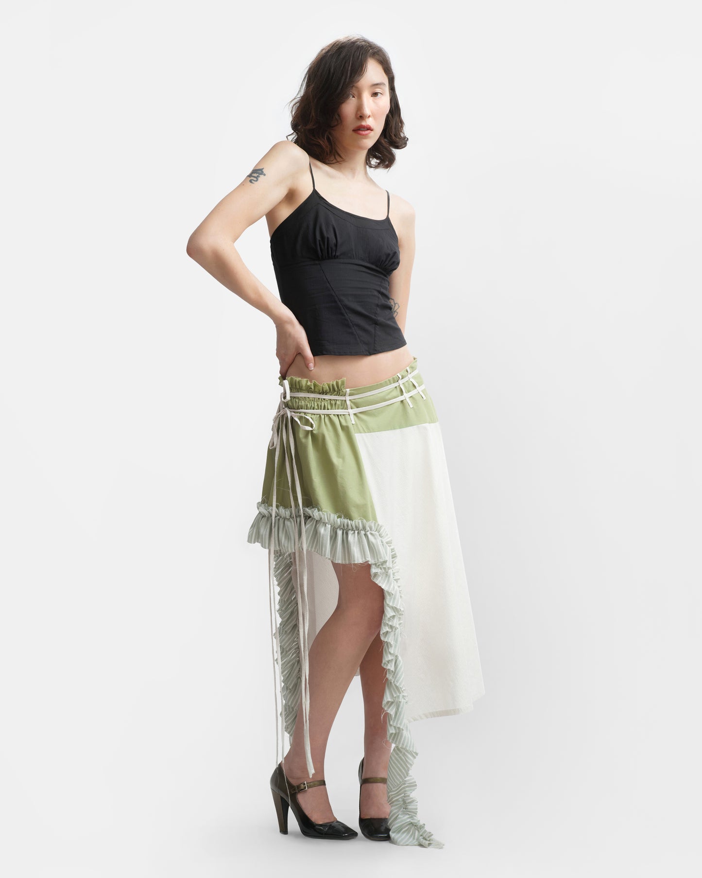 PEARL CAMISOLE IN CHARCOAL