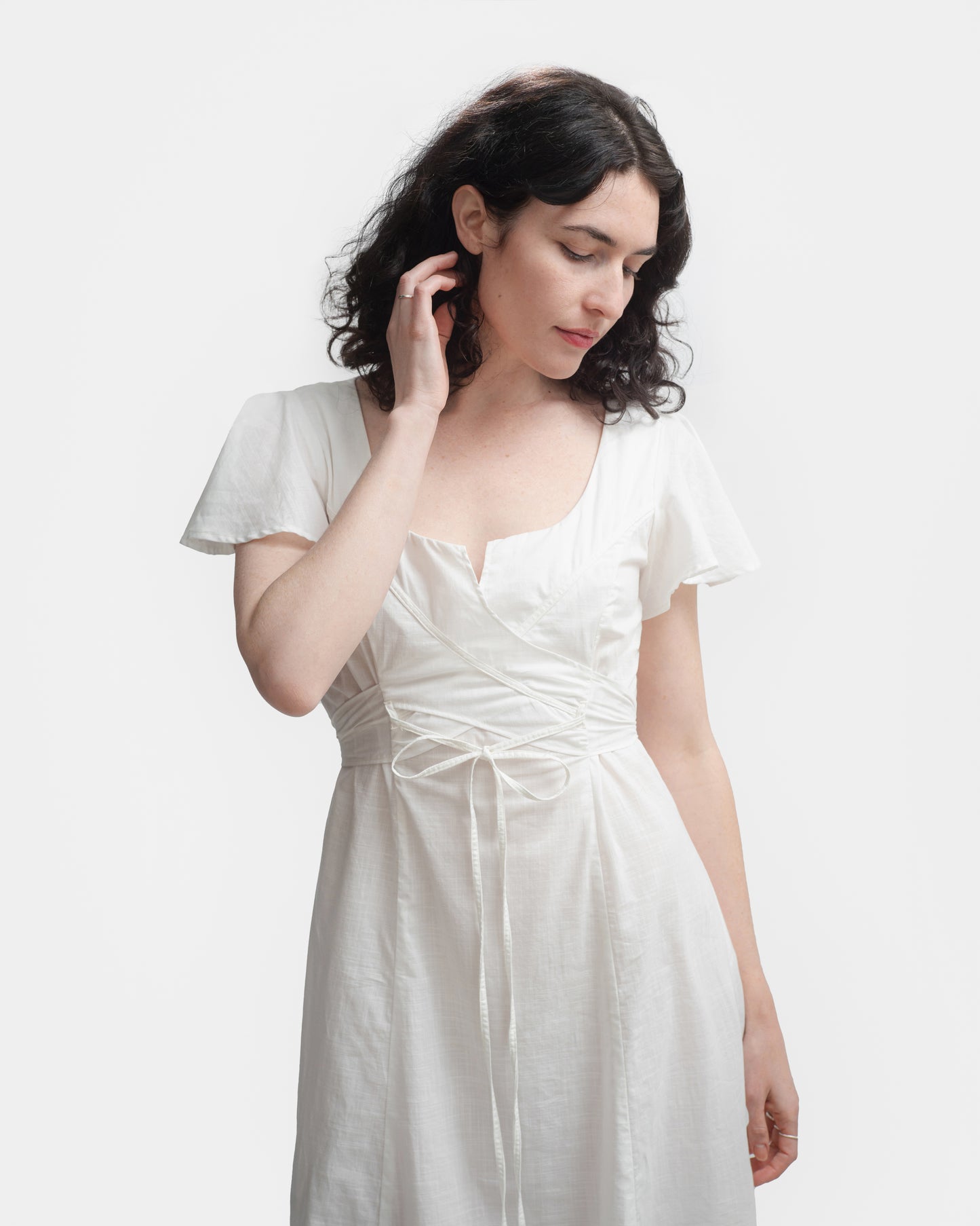 MAE DRESS IN LILY WHITE