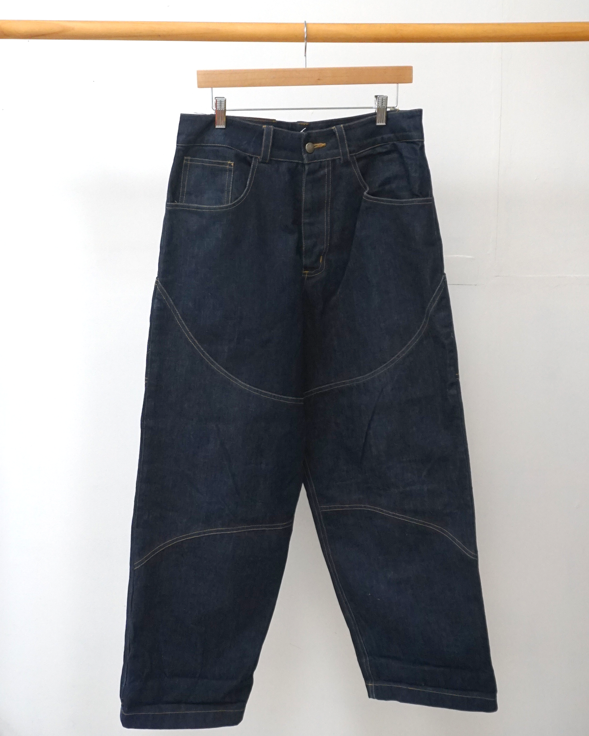 LEO JEANS - 32